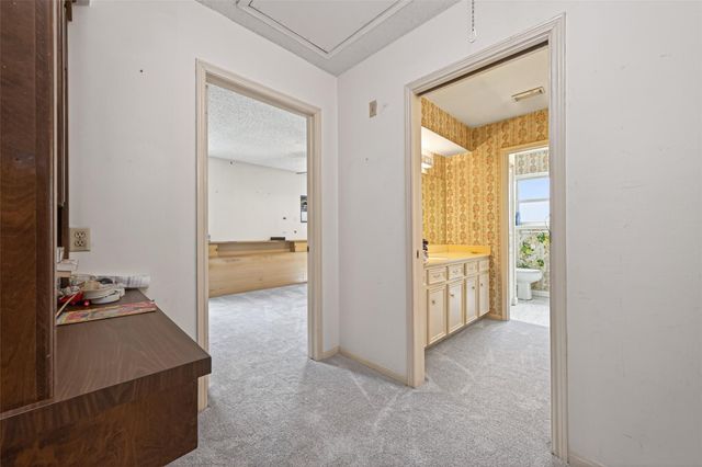 5918 Lodge Creek Drive, Houston, TX 77066