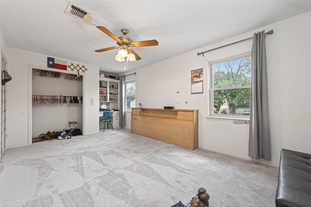 5918 Lodge Creek Drive, Houston, TX 77066