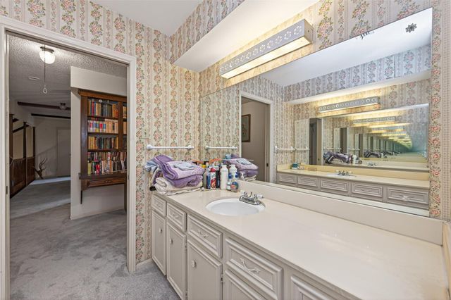 5918 Lodge Creek Drive, Houston, TX 77066