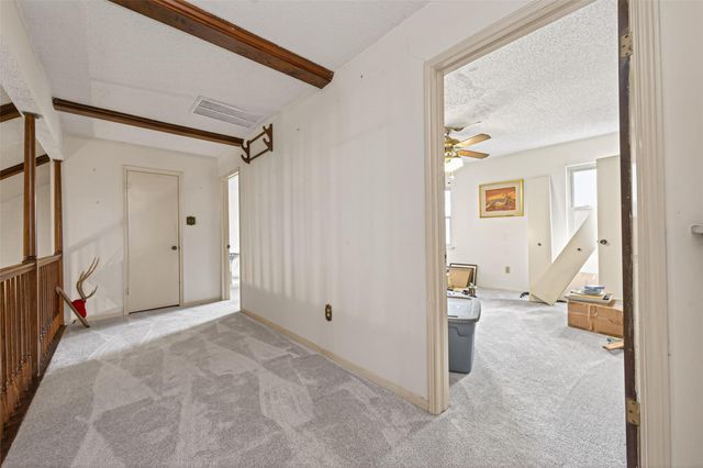 5918 Lodge Creek Drive, Houston, TX 77066