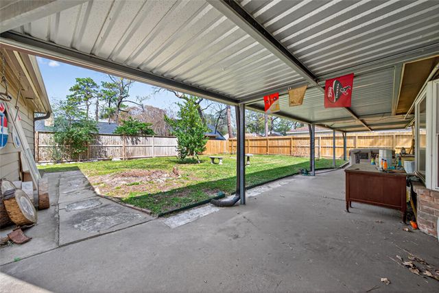 5918 Lodge Creek Drive, Houston, TX 77066