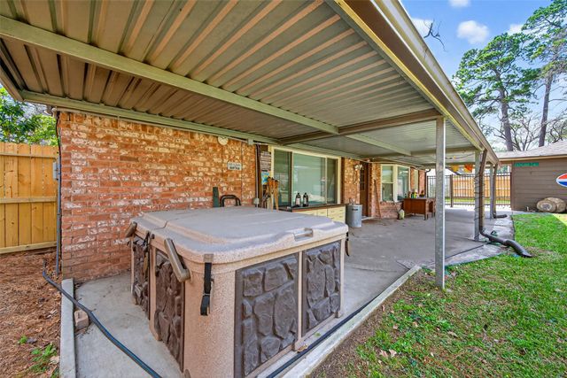 5918 Lodge Creek Drive, Houston, TX 77066