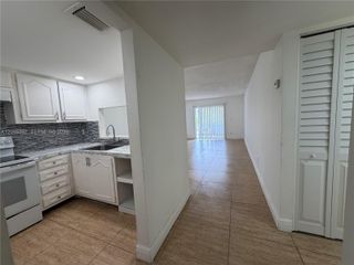 13685 NE 10th Ave 304, North Miami, FL 33161