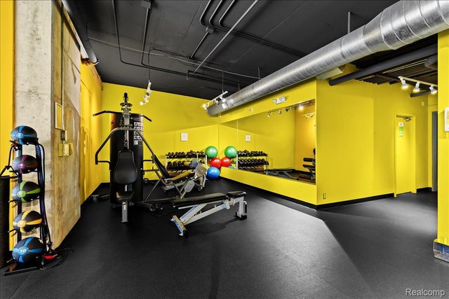 432 S Washington Avenue 1506, Royal Oak, MI 48067