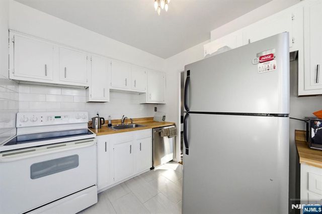 90 Prospect Avenue 8C, Hackensack, NJ 07601