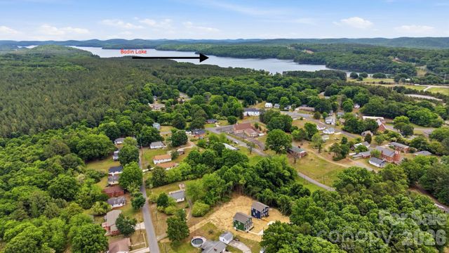 908 Dewey Street, Badin, NC 28009