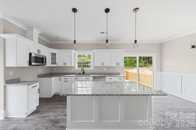 908 Dewey Street, Badin, NC 28009