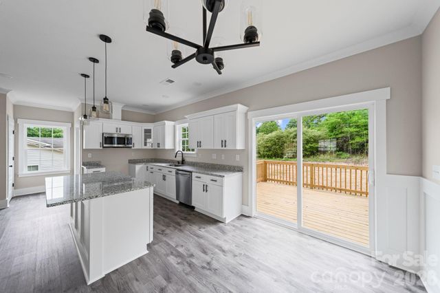 908 Dewey Street, Badin, NC 28009