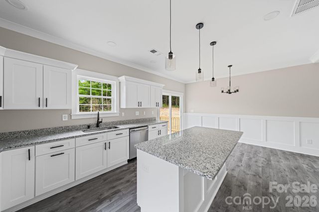 908 Dewey Street, Badin, NC 28009