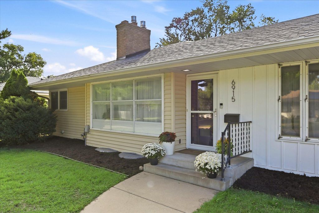 6915 W 23rd Street, Saint Louis Park, MN 55426 — photo 2