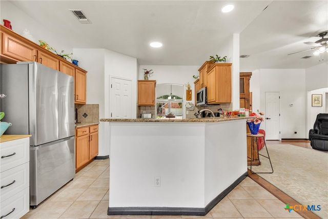 2072 Stonehaven, New Braunfels, TX 78130