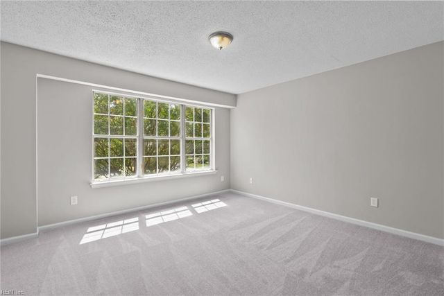 3968 Wyckoff DR, Virginia Beach, VA 23452