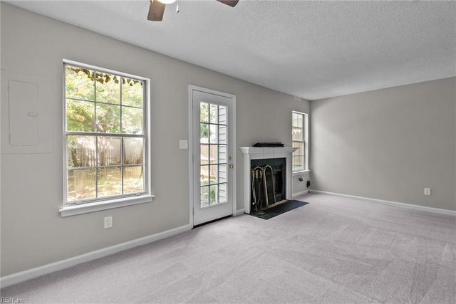 3968 Wyckoff DR, Virginia Beach, VA 23452