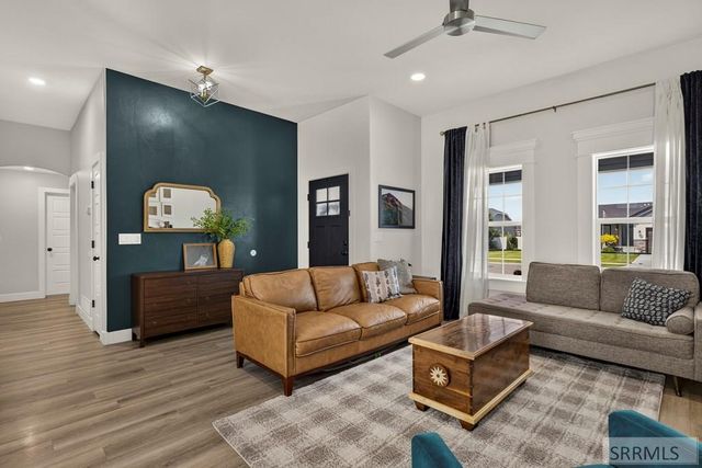 7085 S Hamden Avenue, Idaho Falls, ID 83402