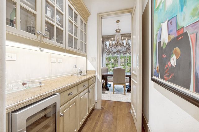 6934 Forest Glen Drive, Dallas, TX 75230