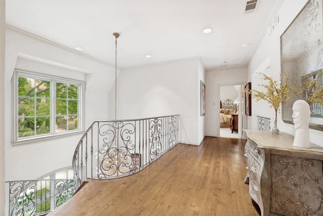 6934 Forest Glen Drive, Dallas, TX 75230