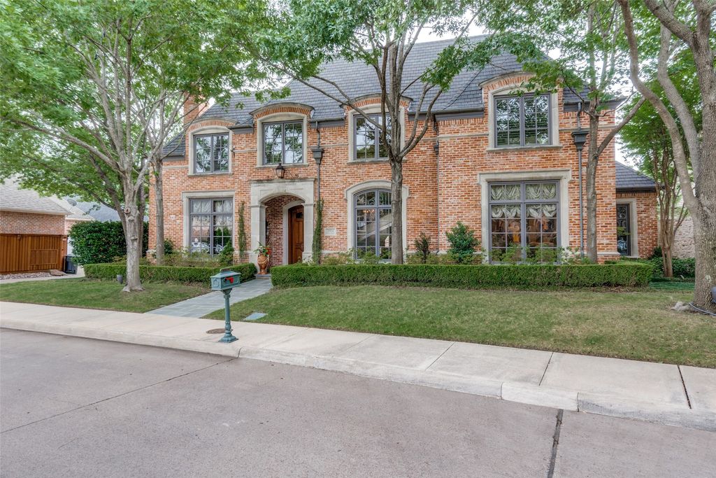 6934 Forest Glen Drive, Dallas, TX 75230