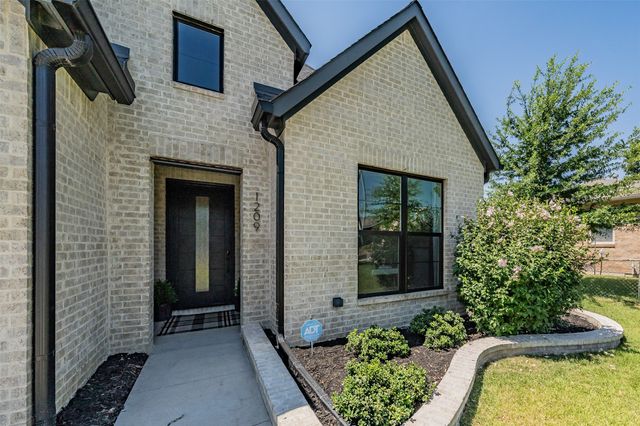 1209 Hilltop Drive TX, Grapevine, TX 76051