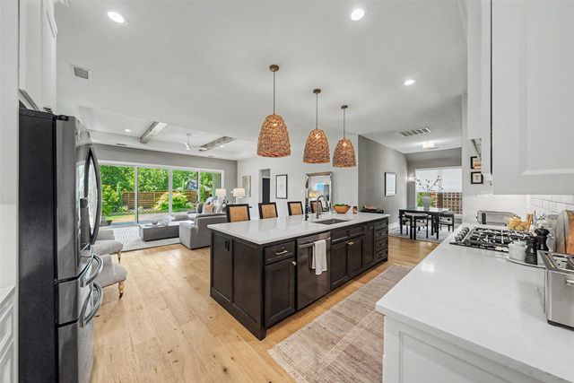 1209 Hilltop Drive TX, Grapevine, TX 76051