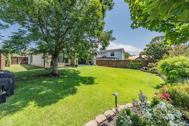 1209 Hilltop Drive TX, Grapevine, TX 76051