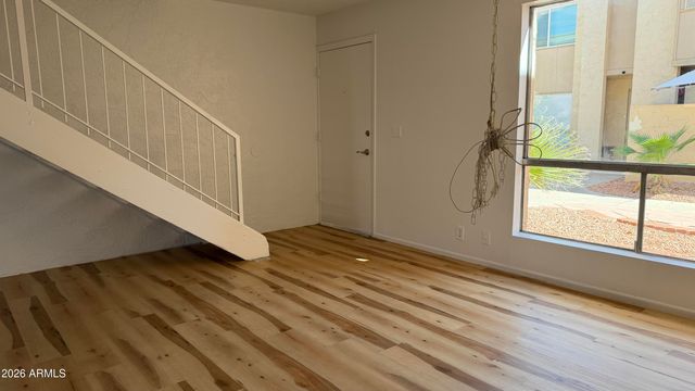 3518 W DUNLAP Avenue 176, Phoenix, AZ 85051