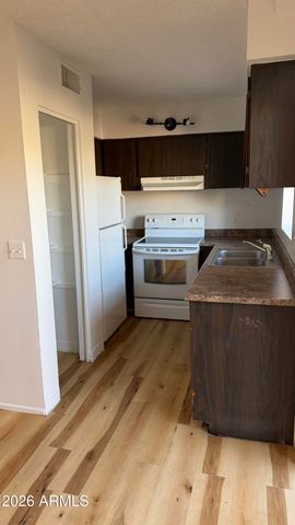 3518 W DUNLAP Avenue 176, Phoenix, AZ 85051