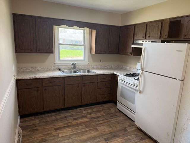 5625 Massachusetts Street, Merrillville, IN 46410