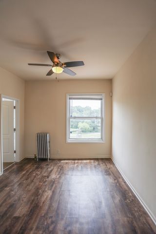 1250 W Montrose Avenue 120, Chicago, IL 60640