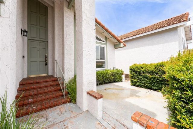 945 S Calle Venado, Anaheim Hills, CA 92807