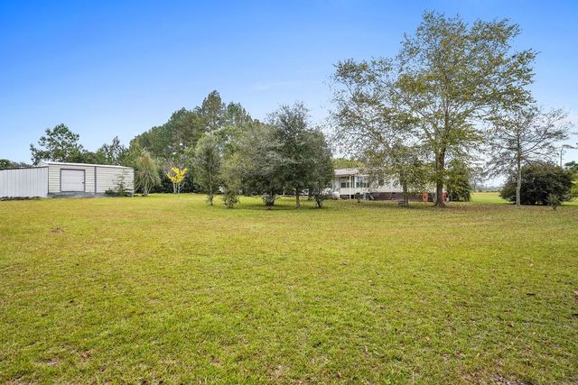 10135 E County Rd 16, Slocomb, AL 36375