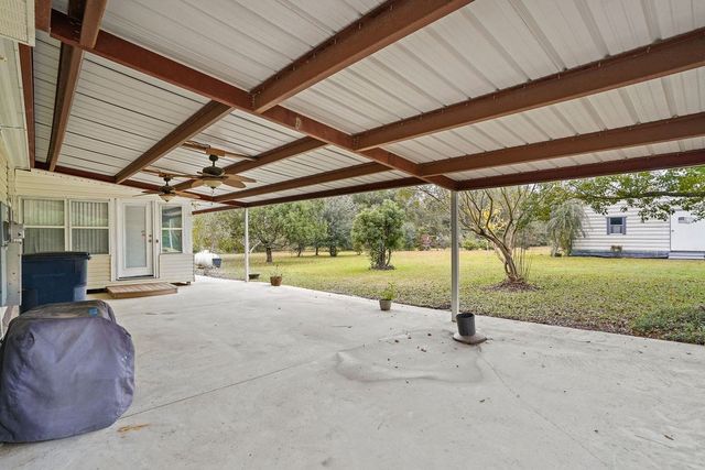 10135 E County Rd 16, Slocomb, AL 36375