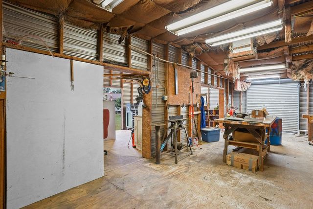 10135 E County Rd 16, Slocomb, AL 36375