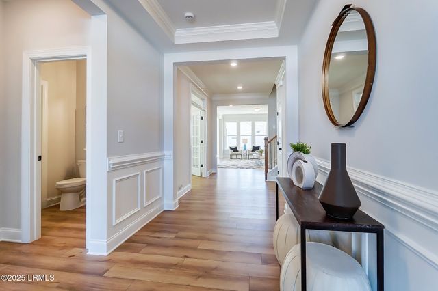 9 Alumni Road, Beaufort, SC 29907