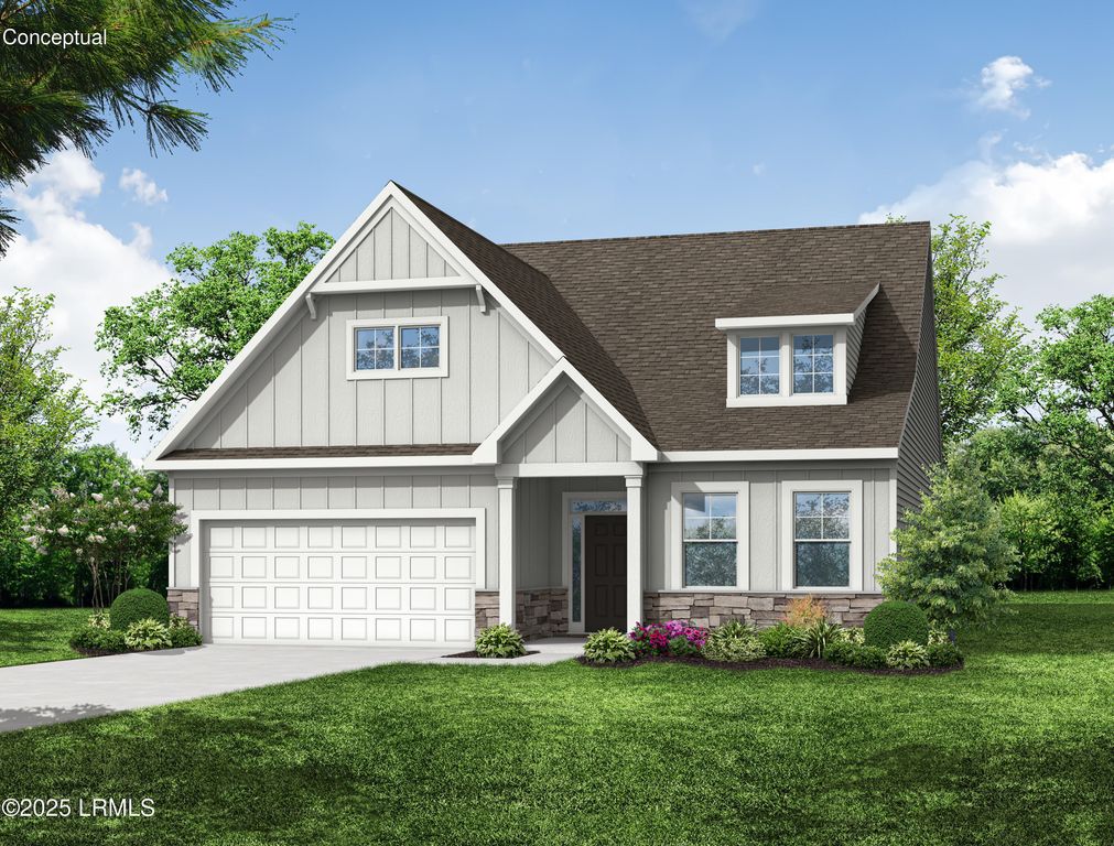 9 Alumni Road, Beaufort, SC 29907