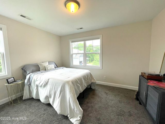 208 Abaco Drive, Cedar Point, NC 28584
