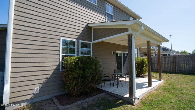 208 Abaco Drive, Cedar Point, NC 28584