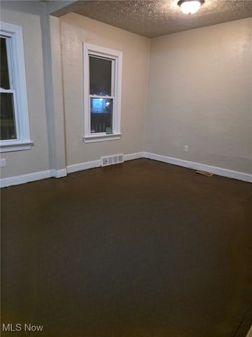 10225 Avon, Cleveland, OH 44105