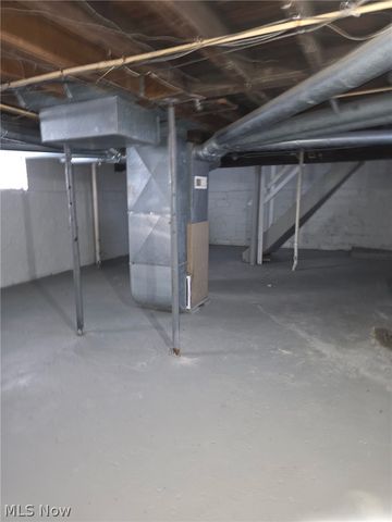 10225 Avon, Cleveland, OH 44105