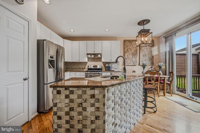 517 E BOXBOROUGH DR, Wilmington, DE 19810