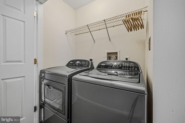 517 E BOXBOROUGH DR, Wilmington, DE 19810