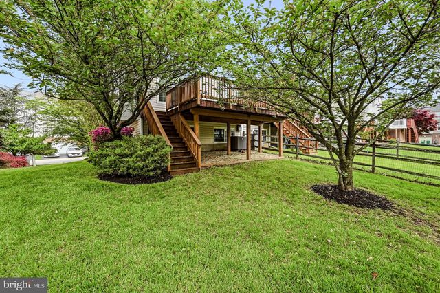 517 E BOXBOROUGH DR, Wilmington, DE 19810