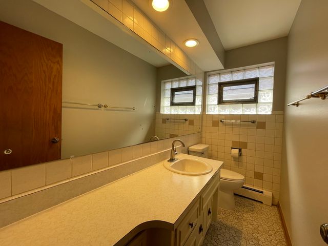 5408 N Central Avenue 2, Chicago, IL 60630