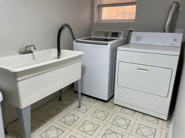 5408 N Central Avenue 2, Chicago, IL 60630