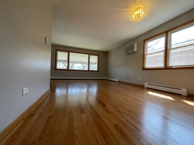 5408 N Central Avenue 2, Chicago, IL 60630