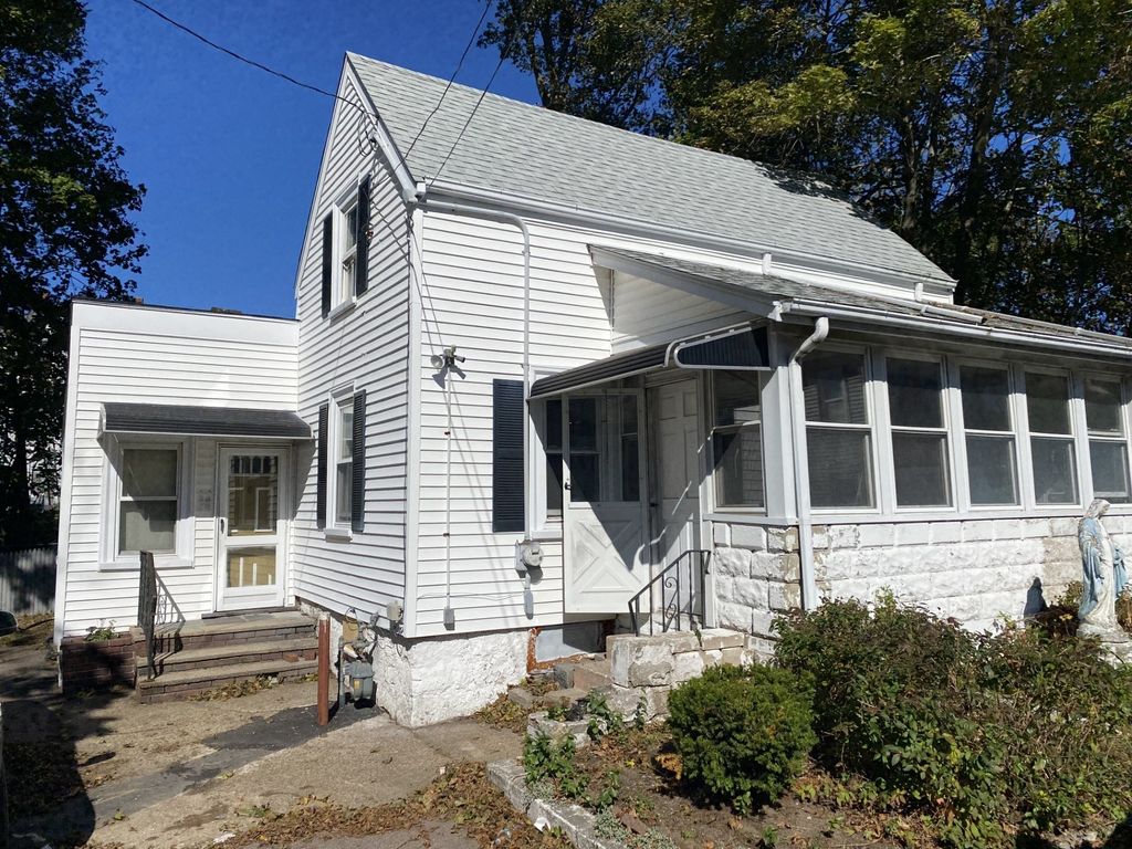 31 Water St., Quincy, MA 02169