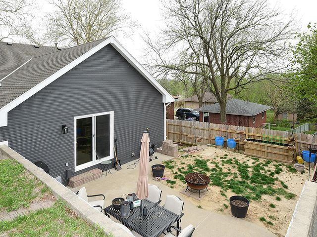 2404 LOCKWOOD PL. Place, Council Bluffs, IA 51503
