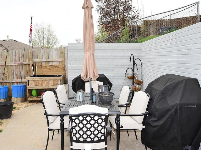 2404 LOCKWOOD PL. Place, Council Bluffs, IA 51503