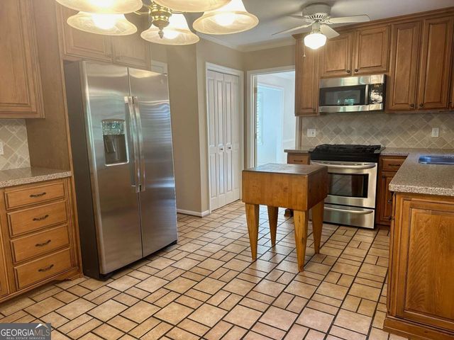 4066 Chadds Crossing, Marietta, GA 30062