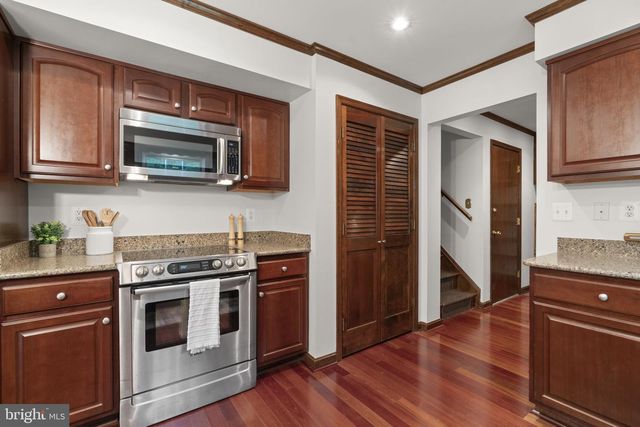 10054 GREEN CLOVER DR, Ellicott City, MD 21042