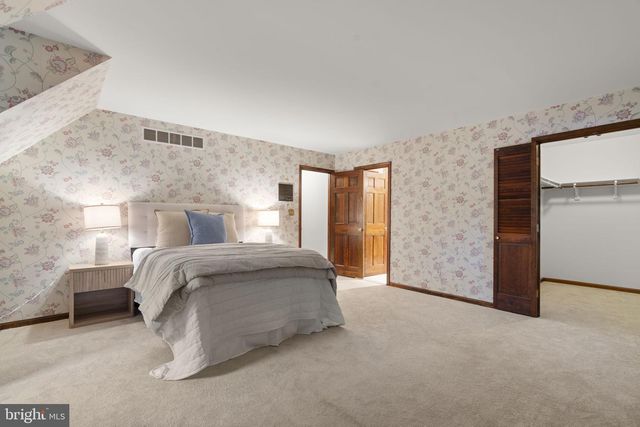 10054 GREEN CLOVER DR, Ellicott City, MD 21042
